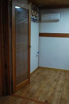 Kimchi Guesthouse Jongno Seoul 2*,